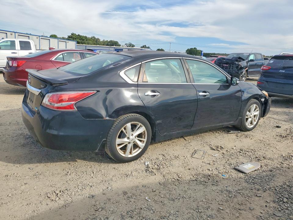 2014 Nissan Altima მანქანა იყიდება აუქციონზე, vin: 1N4AL3AP5EC418767, აუქციონის ნომერი: 70556356