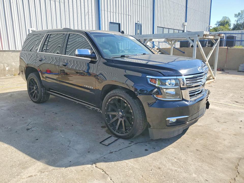 68278116 :رقم المزاد ، 1GNSKCKC0FR106391 vin ، 2015 Chevrolet Tahoe مزاد بيع