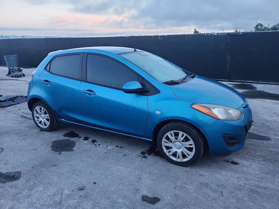 2011 Mazda Mazda2 მანქანა იყიდება აუქციონზე, vin: JM1DE1HZ7B0120537, აუქციონის ნომერი: 69575616