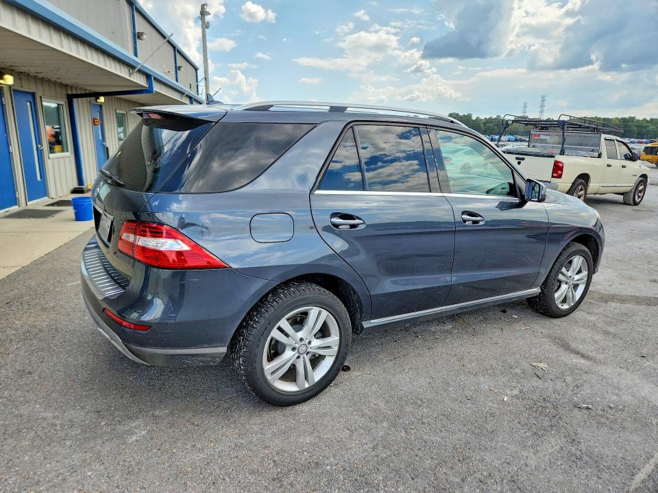 2015 Mercedes-benz Ml მანქანა იყიდება აუქციონზე, vin: 4JGDA5JB9FA505819, აუქციონის ნომერი: 67325096