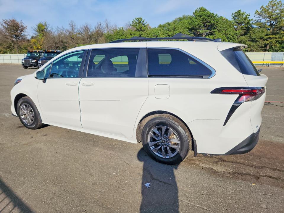 Продажа на аукционе авто 2024 Toyota Sienna, vin: 5TDKSKFCXRS119393, номер лота: 71195606