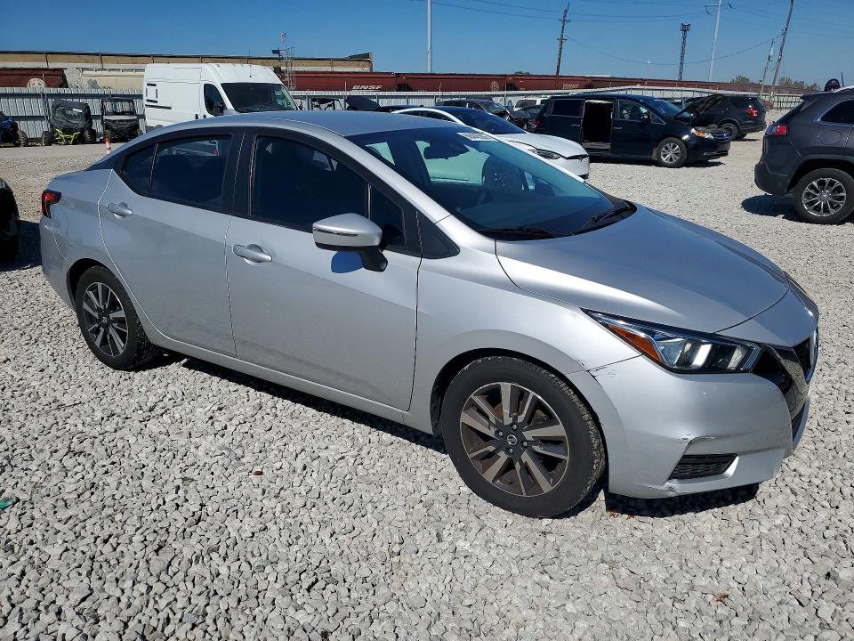 68446266 :رقم المزاد ، 3N1CN8EV6ML877279 vin ، 2021 Nissan Versa مزاد بيع