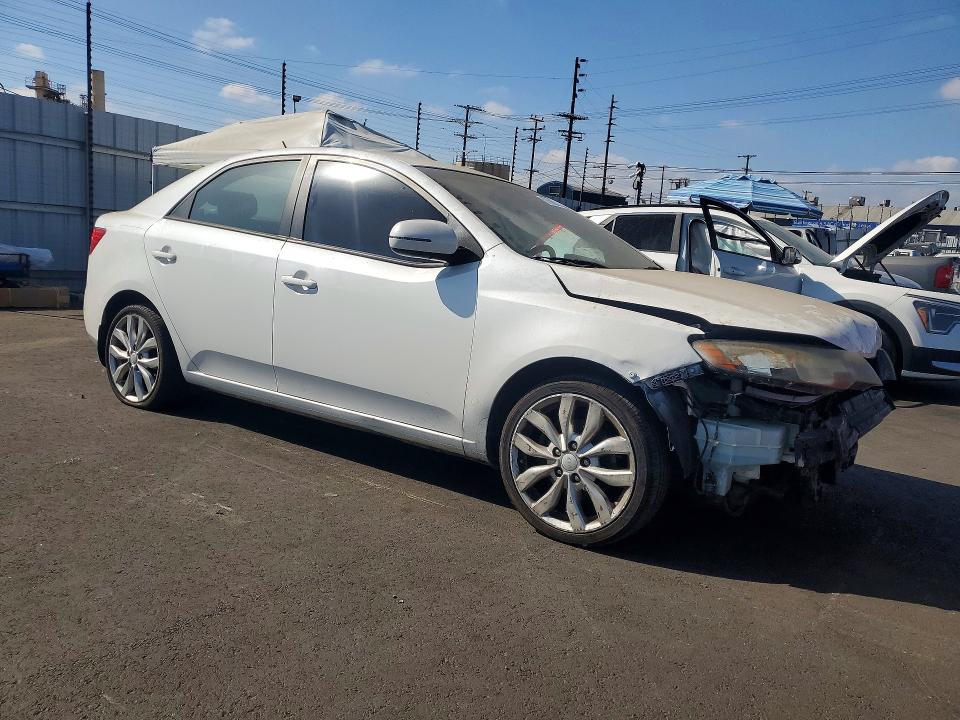 2013 Kia Forte მანქანა იყიდება აუქციონზე, vin: KNAFU4A25D5694860, აუქციონის ნომერი: 67695216