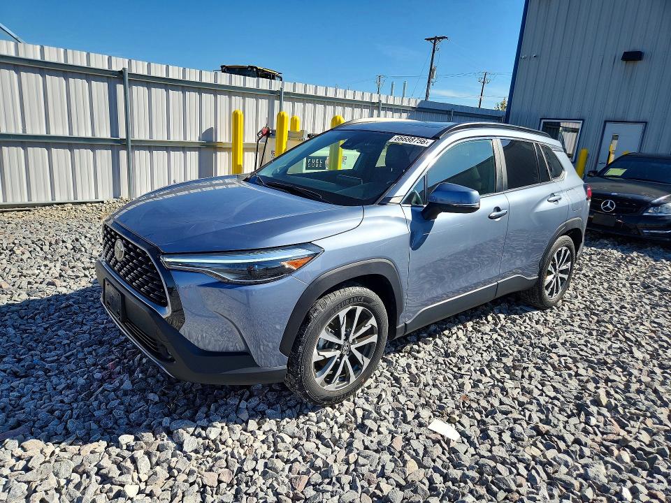 2022 Toyota Corolla Cross მანქანა იყიდება აუქციონზე, vin: 7MUDAABG7NV039743, აუქციონის ნომერი: 66688756