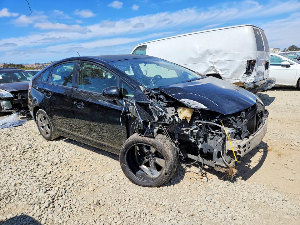 67475396 :رقم المزاد ، JTDKN3DU1D5584104 vin ، 2013 Toyota Prius مزاد بيع
