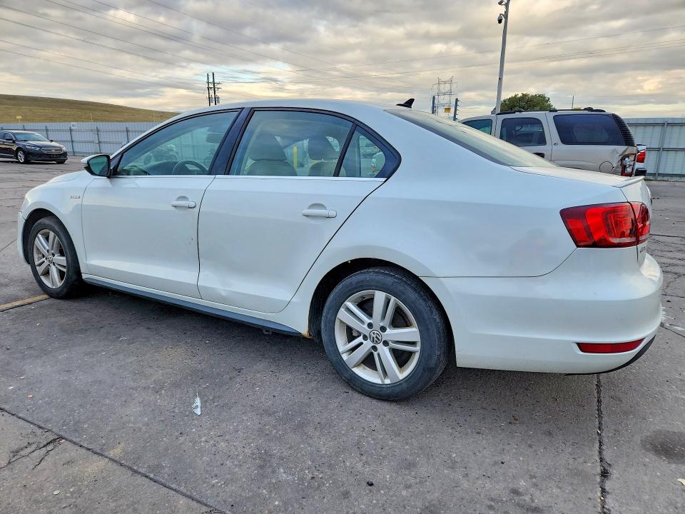 2014 Volkswagen Jetta მანქანა იყიდება აუქციონზე, vin: 3VW637AJ4EM214587, აუქციონის ნომერი: 68847926