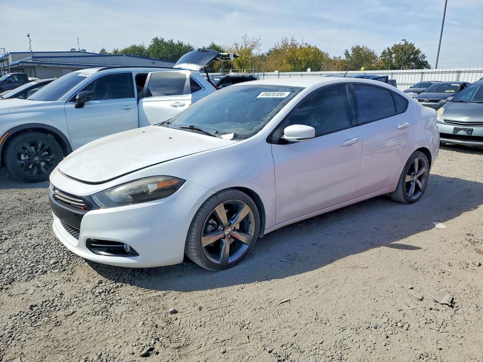 69820386 :رقم المزاد ، 1C3CDFEB9FD434373 vin ، 2015 Dodge Dart مزاد بيع