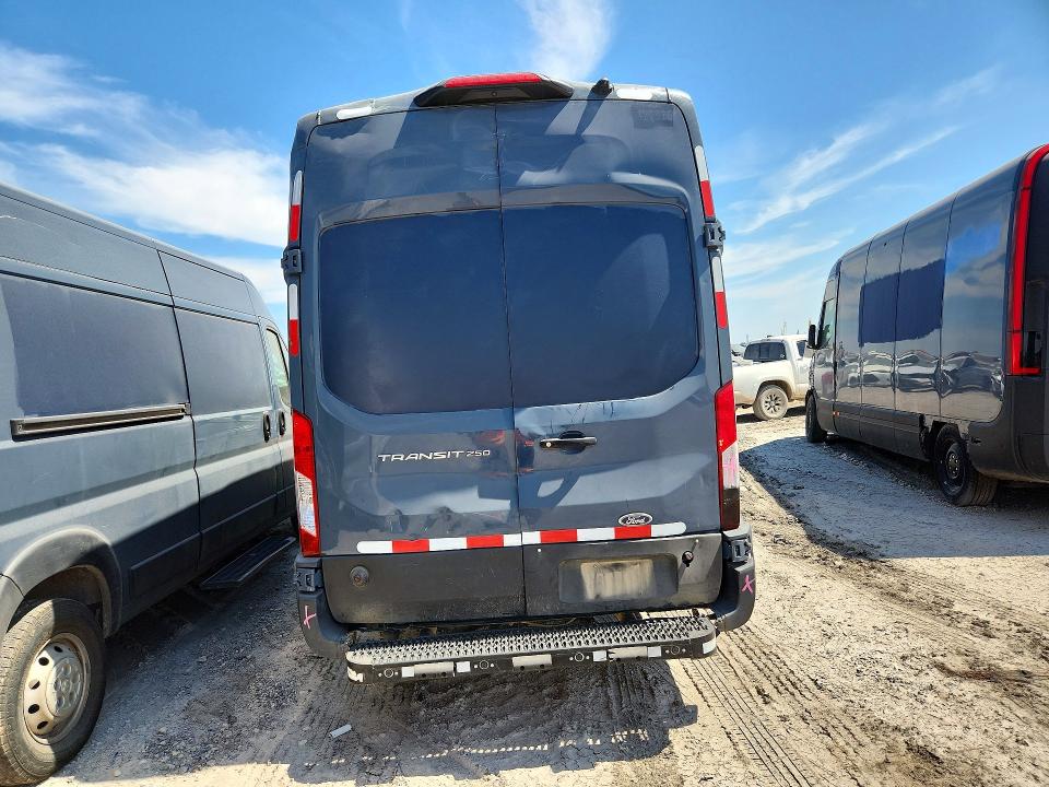 Продаж на аукціоні авто 2020 Ford Transit 250, vin: 1FTBR3X87LKB13478, номер лоту: 69585646