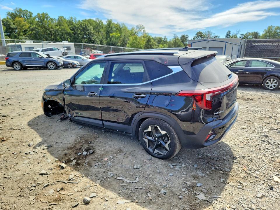 2025 Kia Seltos მანქანა იყიდება აუქციონზე, vin: KNDERCAAXS7738077, აუქციონის ნომერი: 68353066