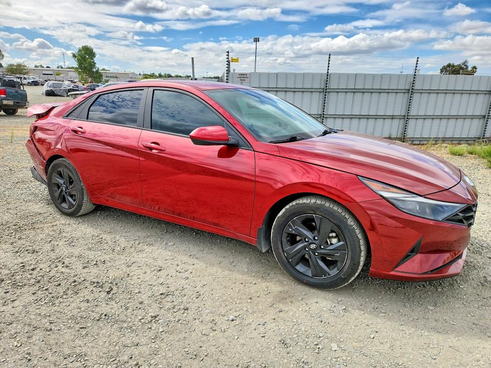 2022 Hyundai Elantra მანქანა იყიდება აუქციონზე, vin: KMHLS4AG4NU370437, აუქციონის ნომერი: 67487316