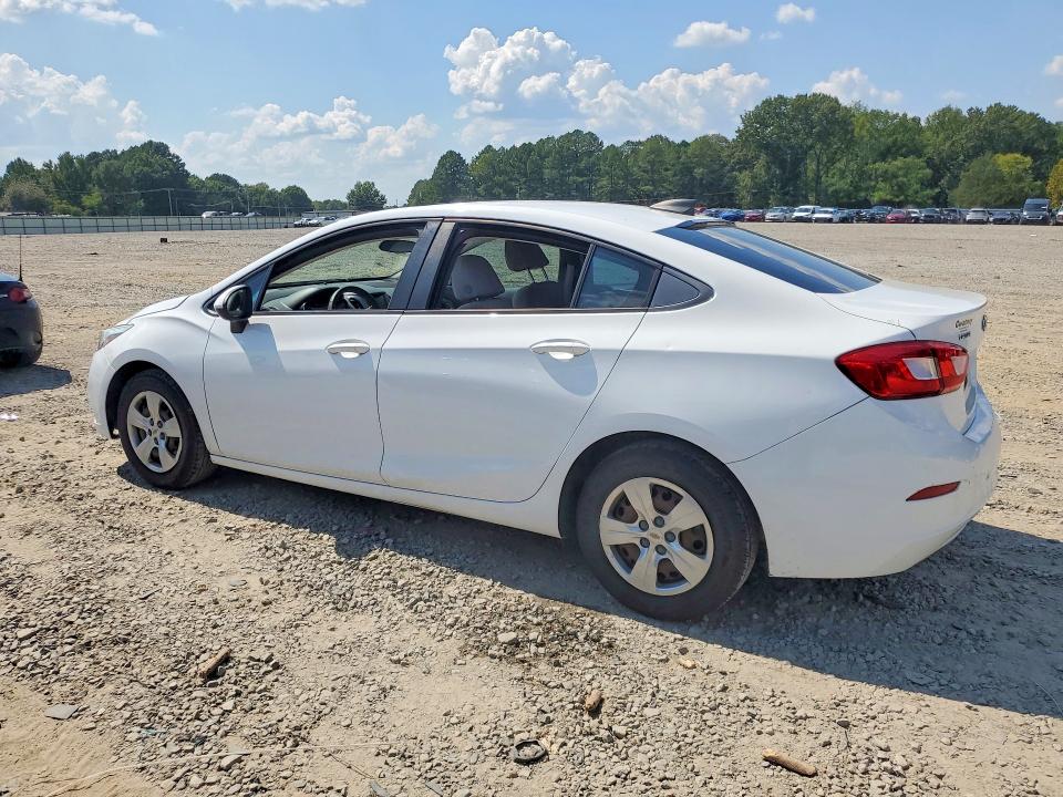 69377426 :رقم المزاد ، 1G1BC5SM0J7166680 vin ، 2018 Chevrolet Cruze مزاد بيع