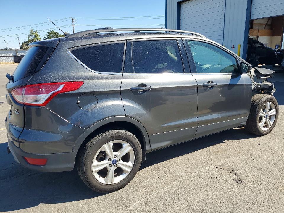 69588826 :رقم المزاد ، 1FMCU9G90FUA62604 vin ، 2015 Ford Escape مزاد بيع