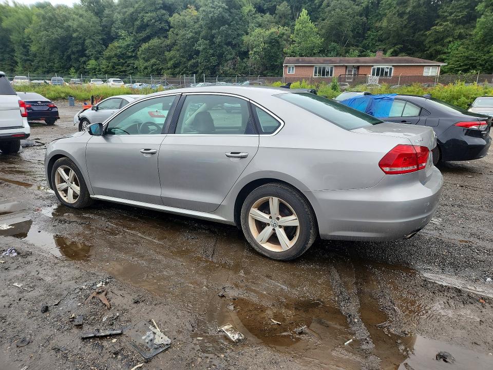 67072806 :رقم المزاد ، 1VWBP7A3XEC007837 vin ، 2014 Volkswagen Passat مزاد بيع