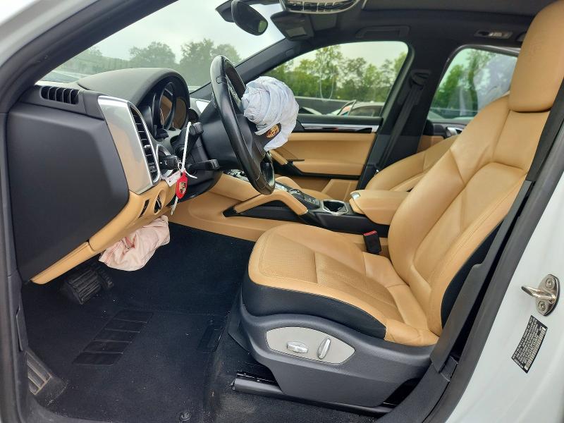68816686 :رقم المزاد ، WP1AA2A29ELA93828 vin ، 2014 Porsche Cayenne مزاد بيع