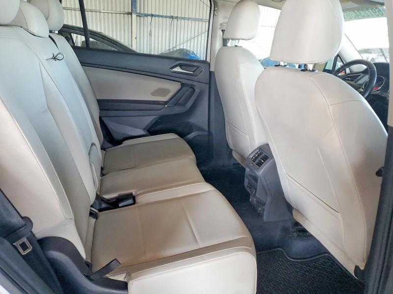 Продажа на аукционе авто 2018 Volkswagen Tiguan, vin: 3VV3B7AX9JM096125, номер лота: 69723436