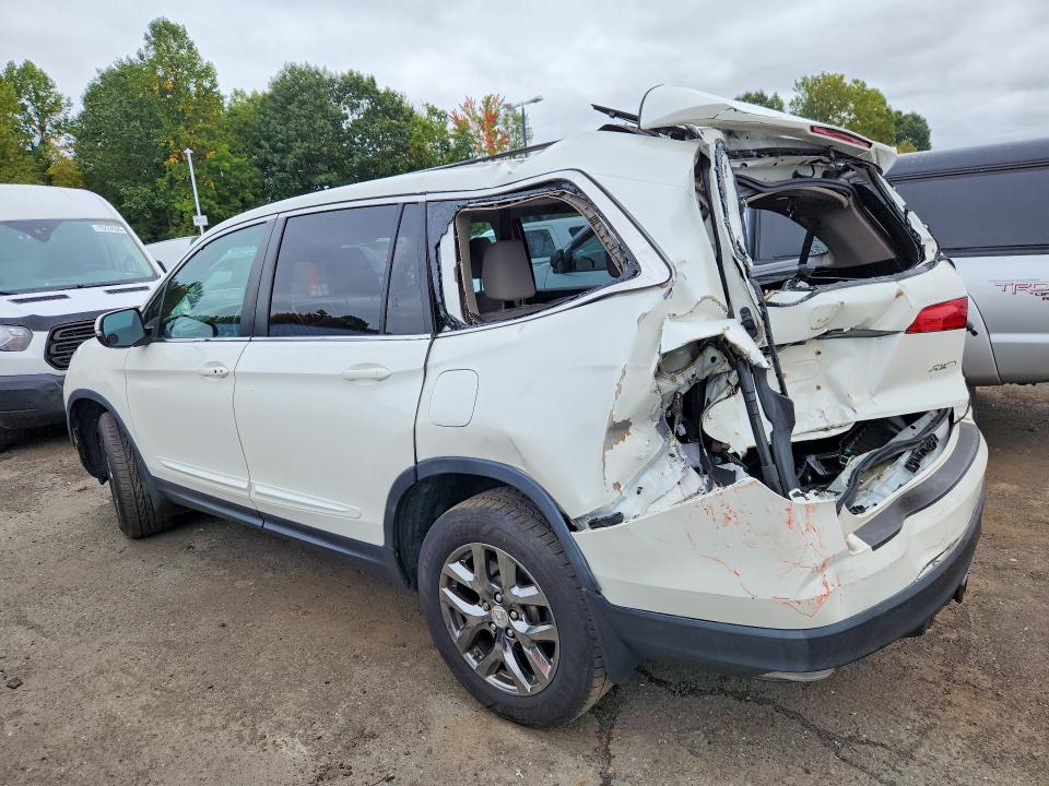 Продаж на аукціоні авто 2017 Honda Pilot, vin: 5FNYF6H61HB052862, номер лоту: 70520426