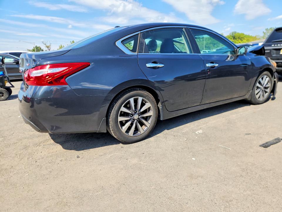 Продажа на аукционе авто 2017 Nissan Altima, vin: 1N4AL3AP9HC128780, номер лота: 68338296