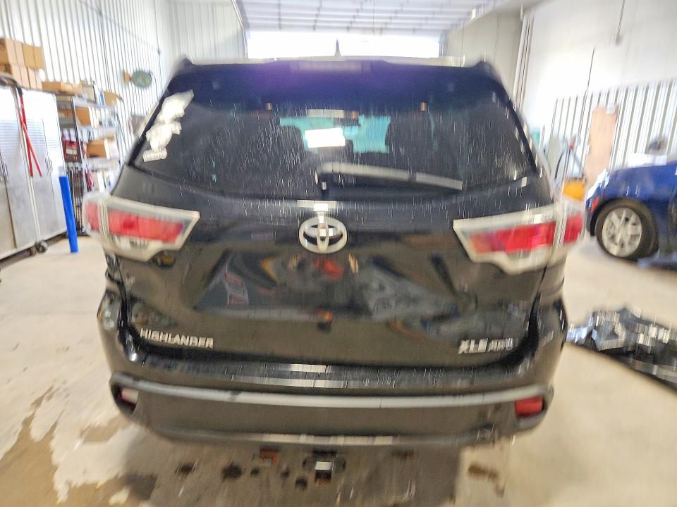 Продажа на аукционе авто 2016 Toyota Highlander, vin: 5TDJKRFH7GS227693, номер лота: 68937446