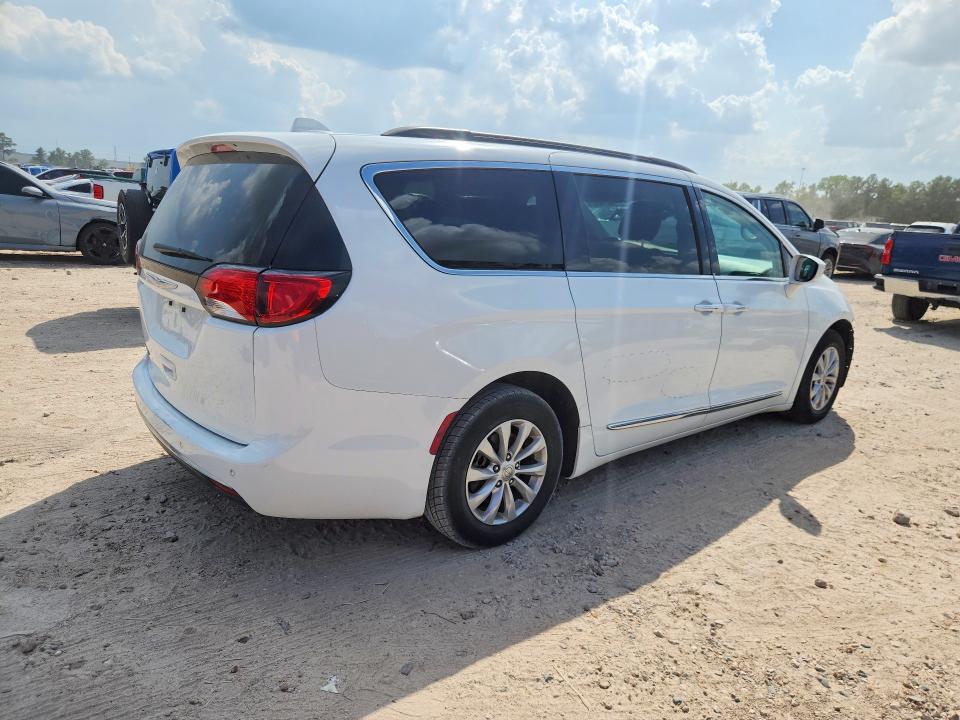 Продажа на аукционе авто 2017 Chrysler Pacifica, vin: 2C4RC1BG1HR539663, номер лота: 69980376