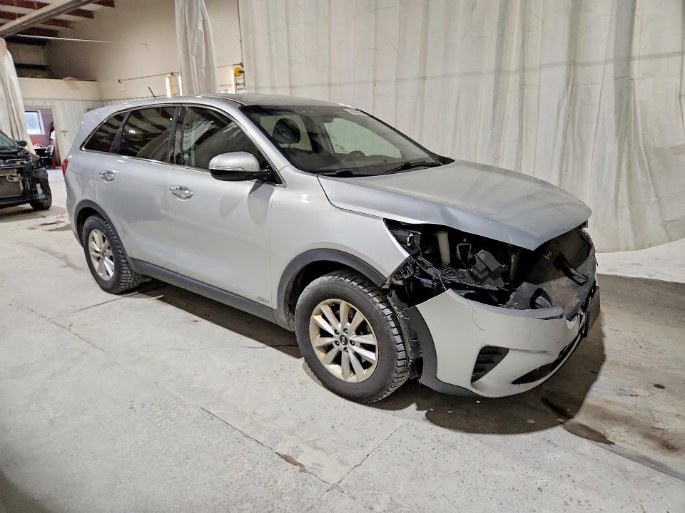 2019 Kia Sorento მანქანა იყიდება აუქციონზე, vin: 5XYPGDA57KG572756, აუქციონის ნომერი: 69299916