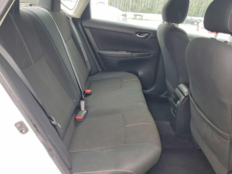 70339796 :رقم المزاد ، 3N1AB7AP2JY258825 vin ، 2018 Nissan Sentra مزاد بيع