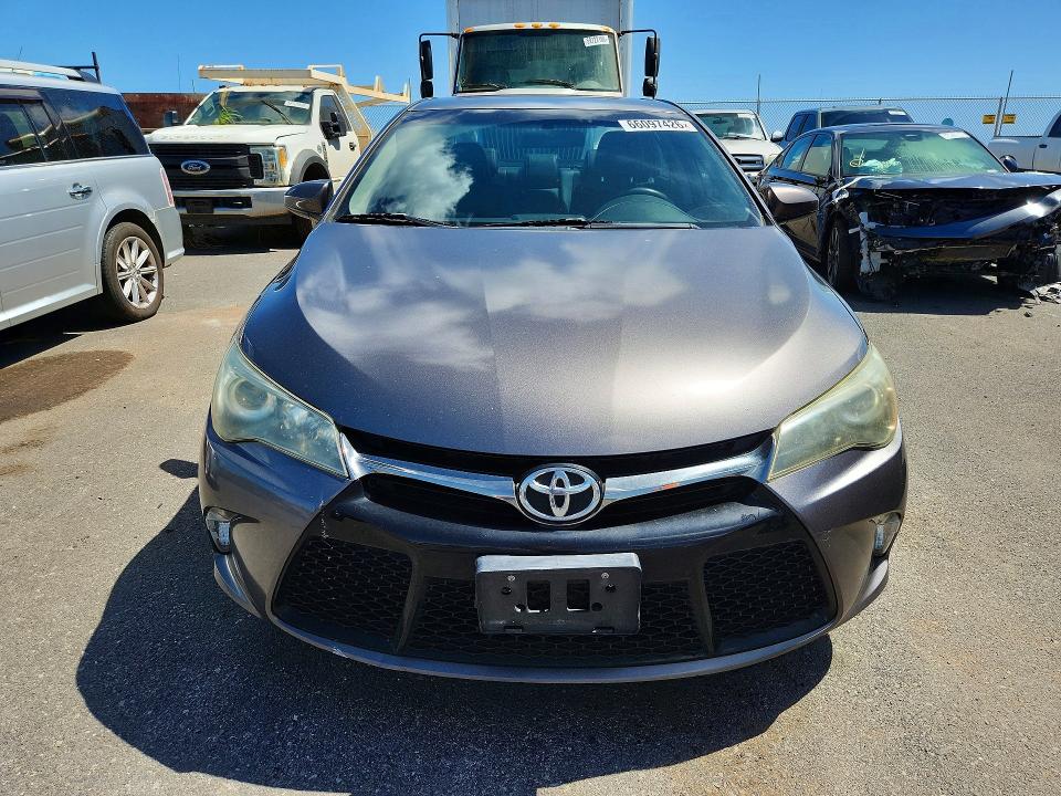 2015 Toyota Camry მანქანა იყიდება აუქციონზე, vin: 4T1BF1FK9FU897158, აუქციონის ნომერი: 66097426