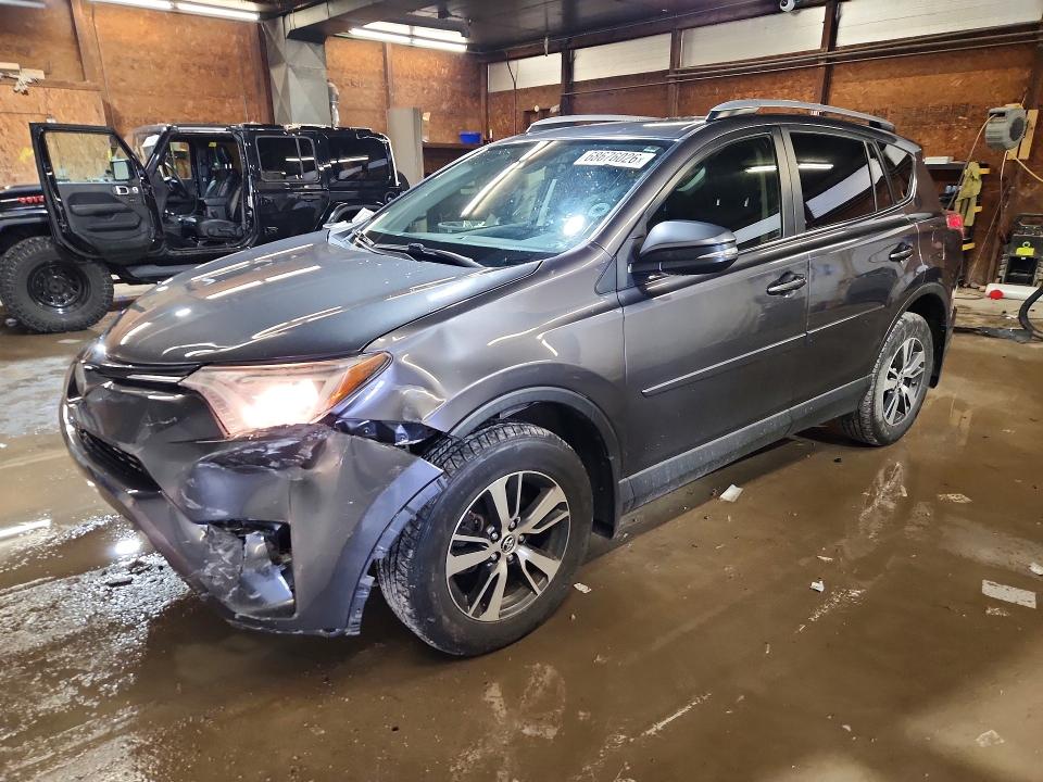 Продажа на аукционе авто 2018 Toyota Rav4, vin: JTMRFREV5JJ724504, номер лота: 68676026