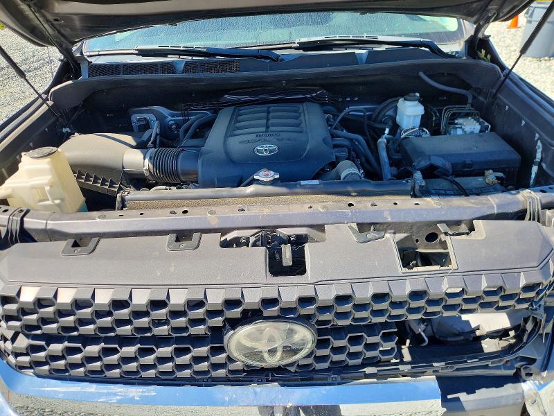 Продаж на аукціоні авто 2018 Toyota Tundra, vin: 5TFDW5F18JX741776, номер лоту: 71104046