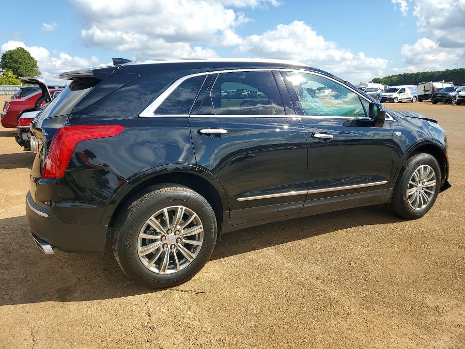 68337066 :رقم المزاد ، 1GYKNBRS8HZ225519 vin ، 2017 Cadillac Xt5 مزاد بيع