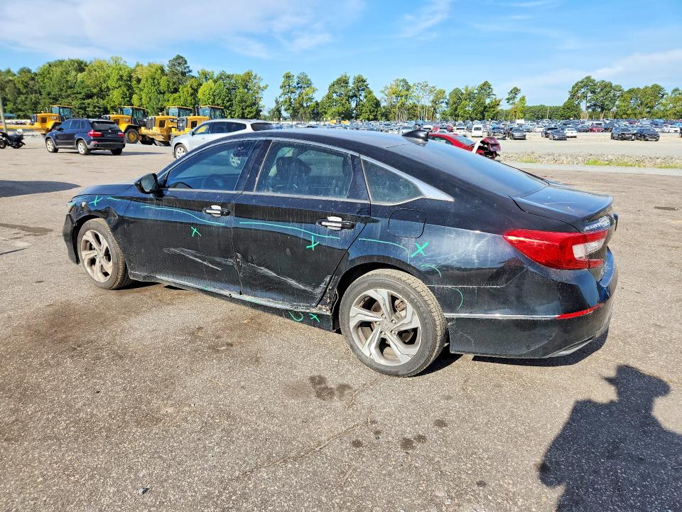 Продажа на аукционе авто 2018 Honda Accord, vin: 1HGCV1F4XJA143775, номер лота: 65468116