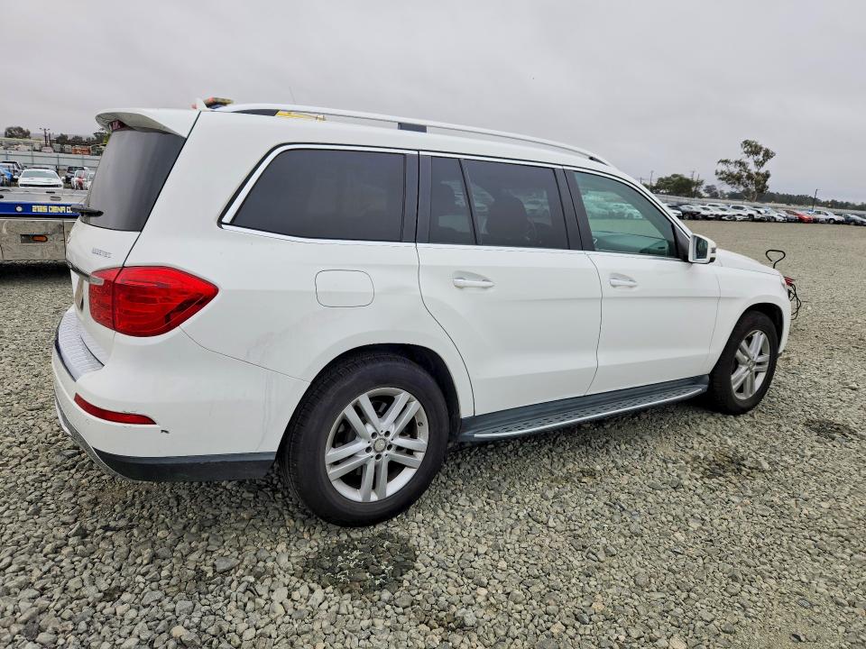 70137606 :رقم المزاد ، 4JGDF2EE9FA561988 vin ، 2015 Mercedes-benz Gl مزاد بيع