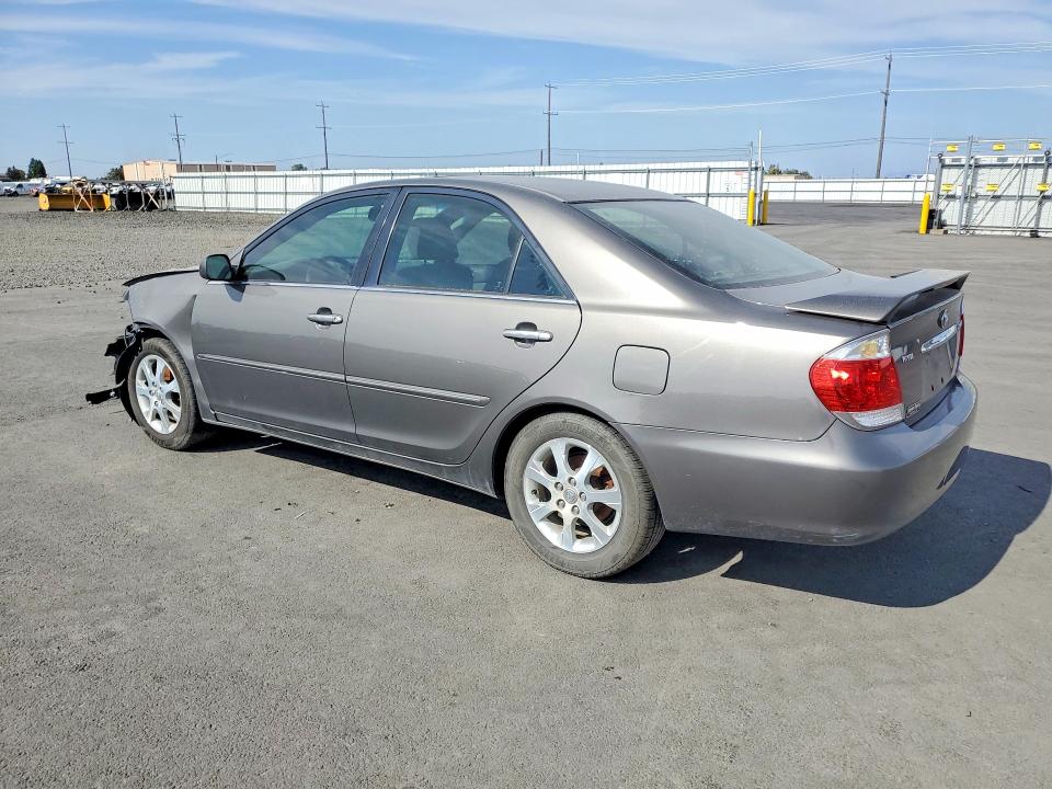 70326746 :رقم المزاد ، 4T1BE32K55U583719 vin ، 2005 Toyota Camry مزاد بيع