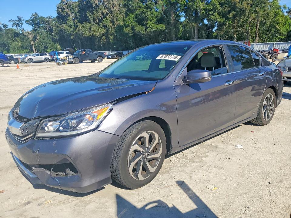 Продажа на аукционе авто 2017 Honda Accord, vin: 1HGCR2F81HA250186, номер лота: 67873946