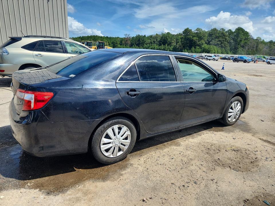 68057006 :رقم المزاد ، 4T1BF1FK2CU100504 vin ، 2012 Toyota Camry مزاد بيع
