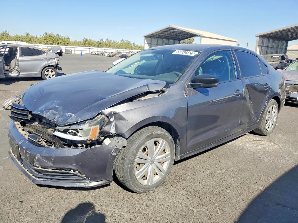 68334856 :رقم المزاد ، 3VWLA7AJ3FM418596 vin ، 2015 Volkswagen Jetta مزاد بيع