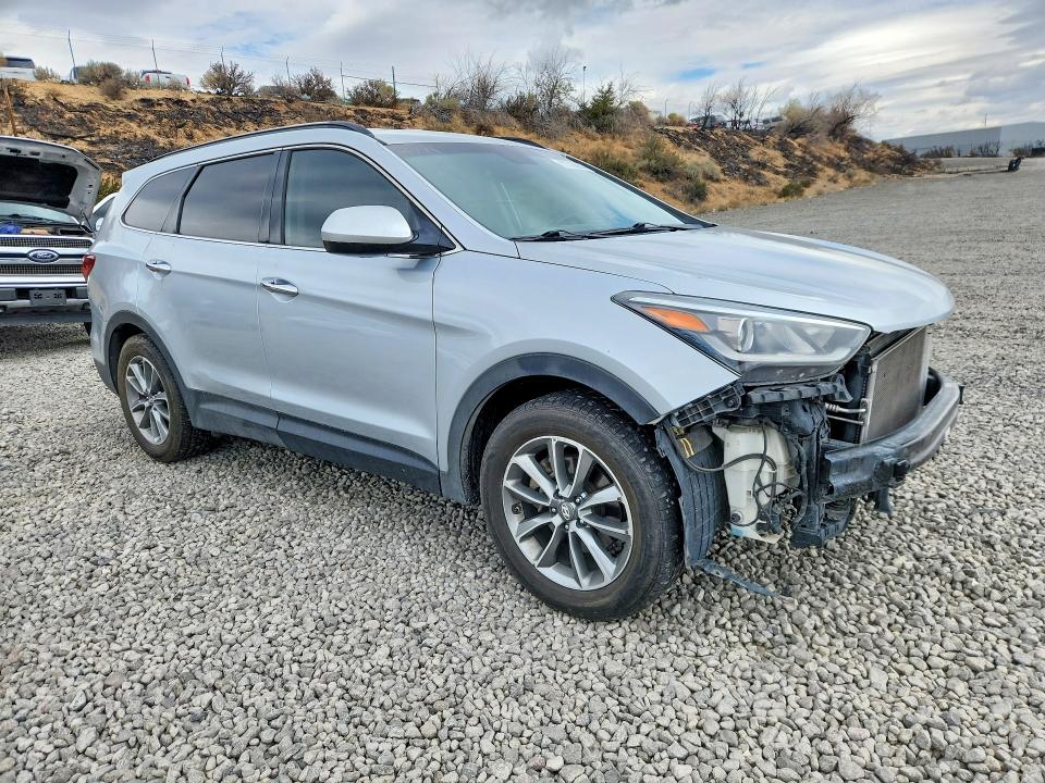 2017 Hyundai Santa Fe მანქანა იყიდება აუქციონზე, vin: KM8SMDHF9HU222100, აუქციონის ნომერი: 67335936