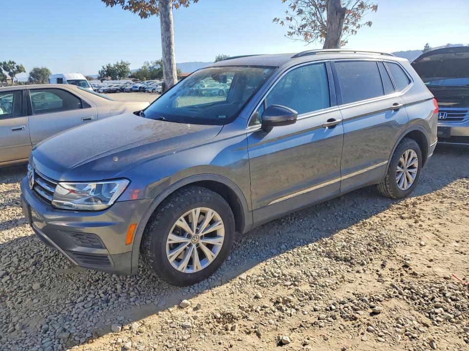 Продаж на аукціоні авто 2018 Volkswagen Tiguan, vin: 3VV3B7AX1JM158505, номер лоту: 70331996
