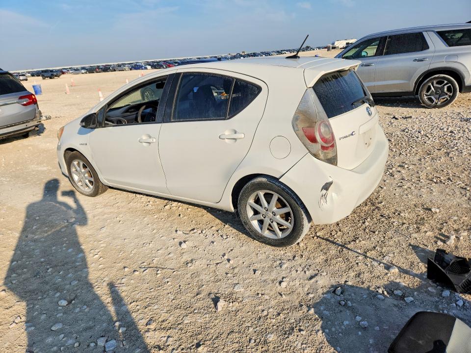 70126276 :رقم المزاد ، JTDKDTB32C1514596 vin ، 2012 Toyota Prius C مزاد بيع