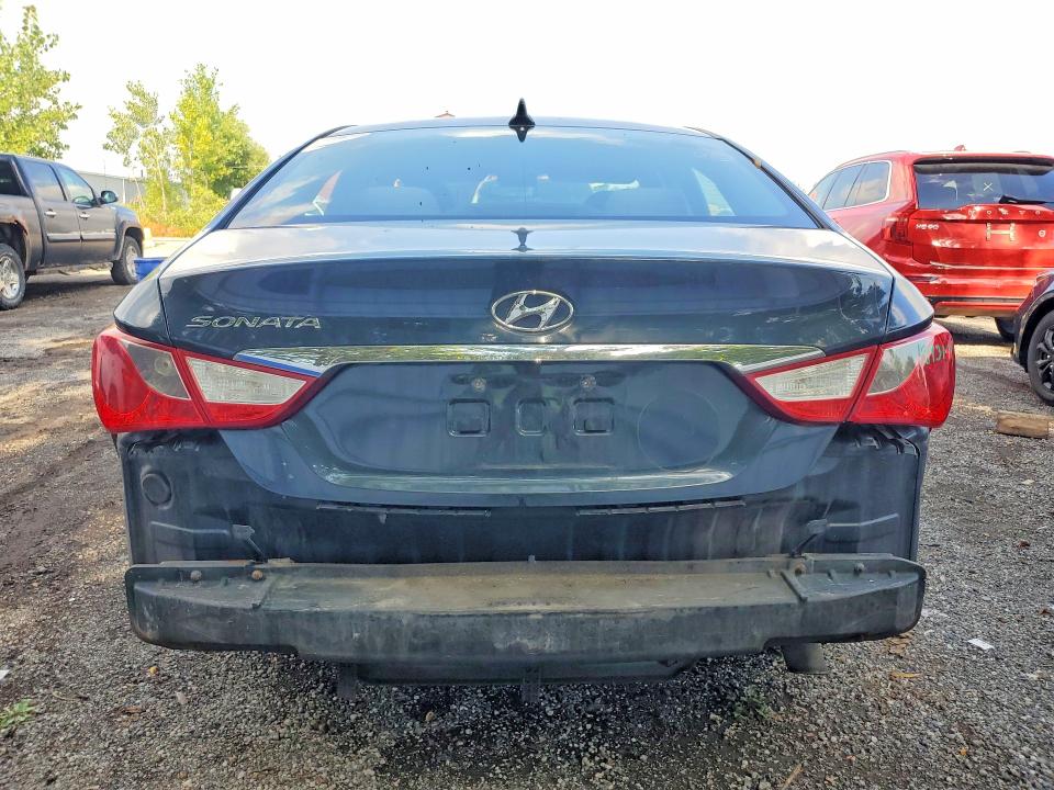 2011 Hyundai Sonata მანქანა იყიდება აუქციონზე, vin: 5NPEB4AC9BH040633, აუქციონის ნომერი: 67105826