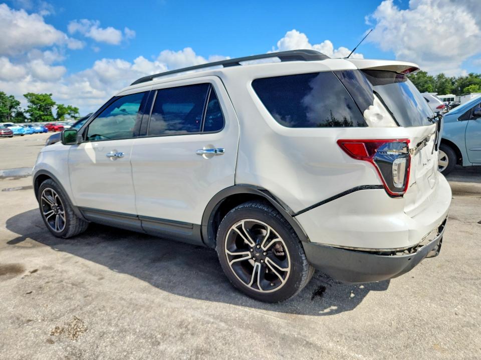 69909806 :رقم المزاد ، 1FM5K8GT8EGB88629 vin ، 2014 Ford Explorer مزاد بيع