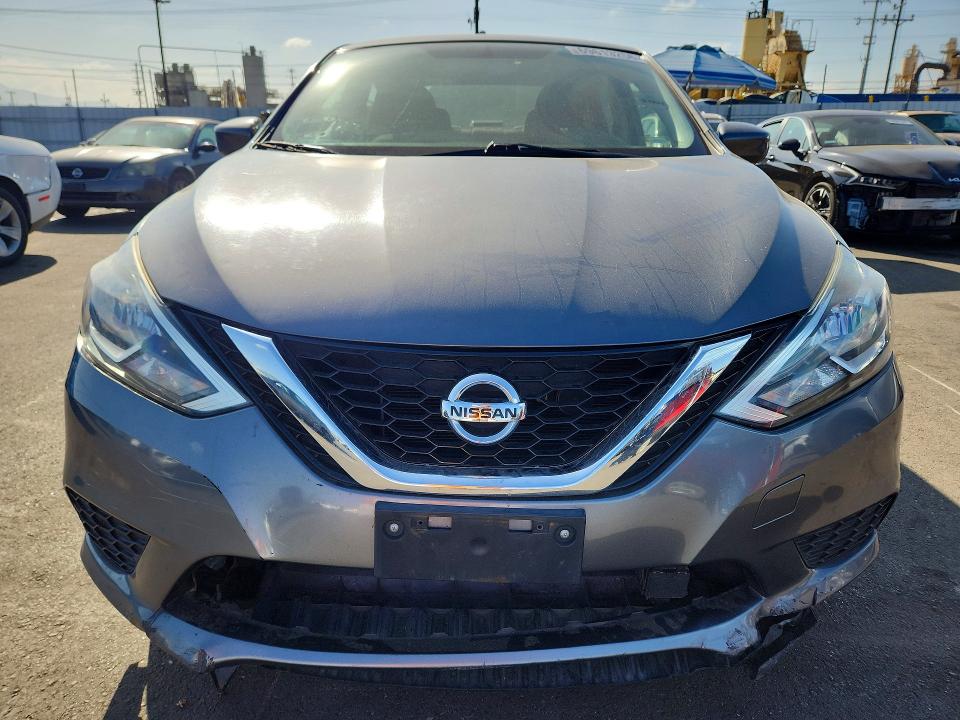 Продаж на аукціоні авто 2018 Nissan Sentra, vin: 3N1AB7AP4JY300198, номер лоту: 69613256