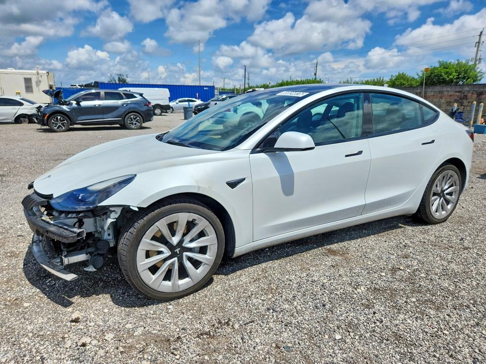 68024076 :رقم المزاد ، 5YJ3E1EA2NF287324 vin ، 2022 Tesla Model 3 مزاد بيع