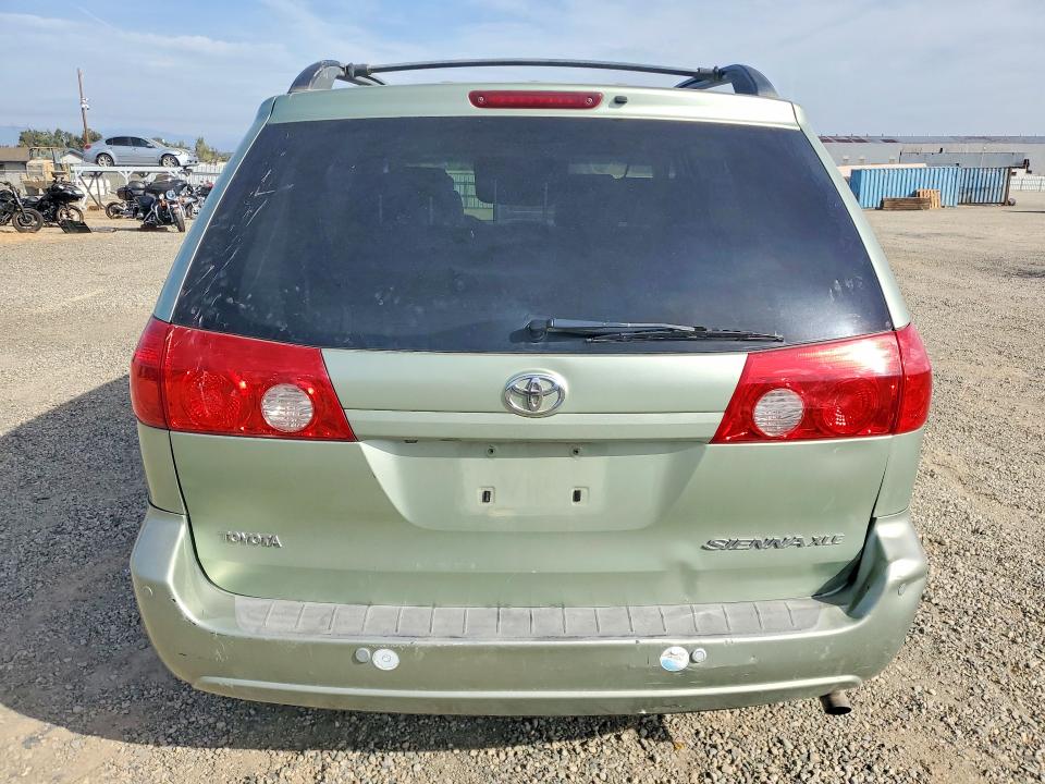 Продажа на аукционе авто 2008 Toyota Sienna, vin: 5TDZK22C88S145736, номер лота: 70160246