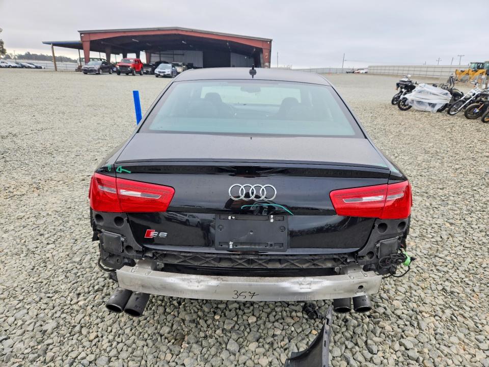68173126 :رقم المزاد ، WAUF2AFC9FN002592 vin ، 2015 Audi S6 مزاد بيع