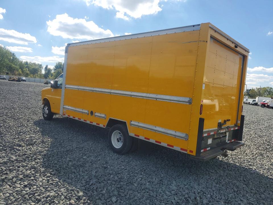 70528776 :رقم المزاد ، 7GZ37TC75PN002135 vin ، 2023 Gmc Savana مزاد بيع