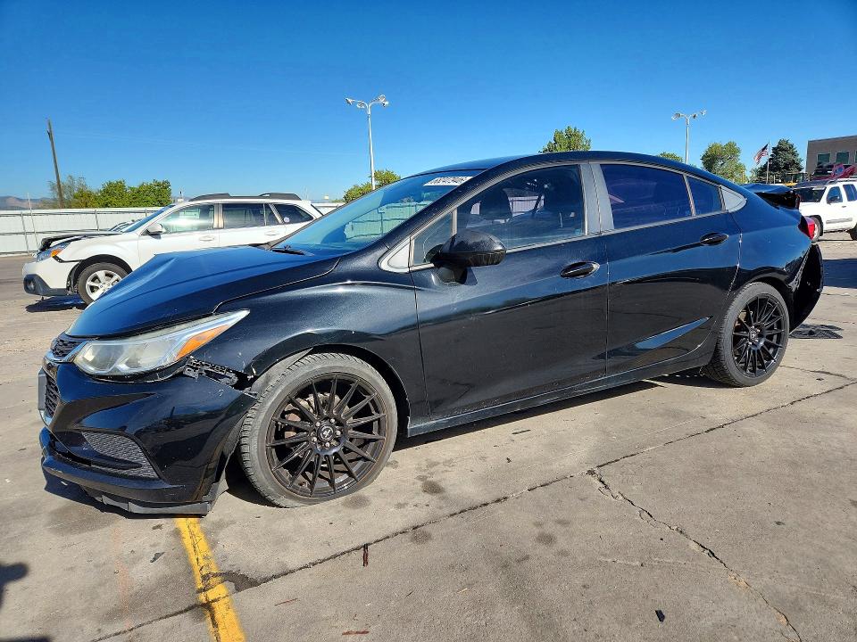 Продаж на аукціоні авто 2018 Chevrolet Cruze, vin: 1G1BC5SM6J7124854, номер лоту: 68247946
