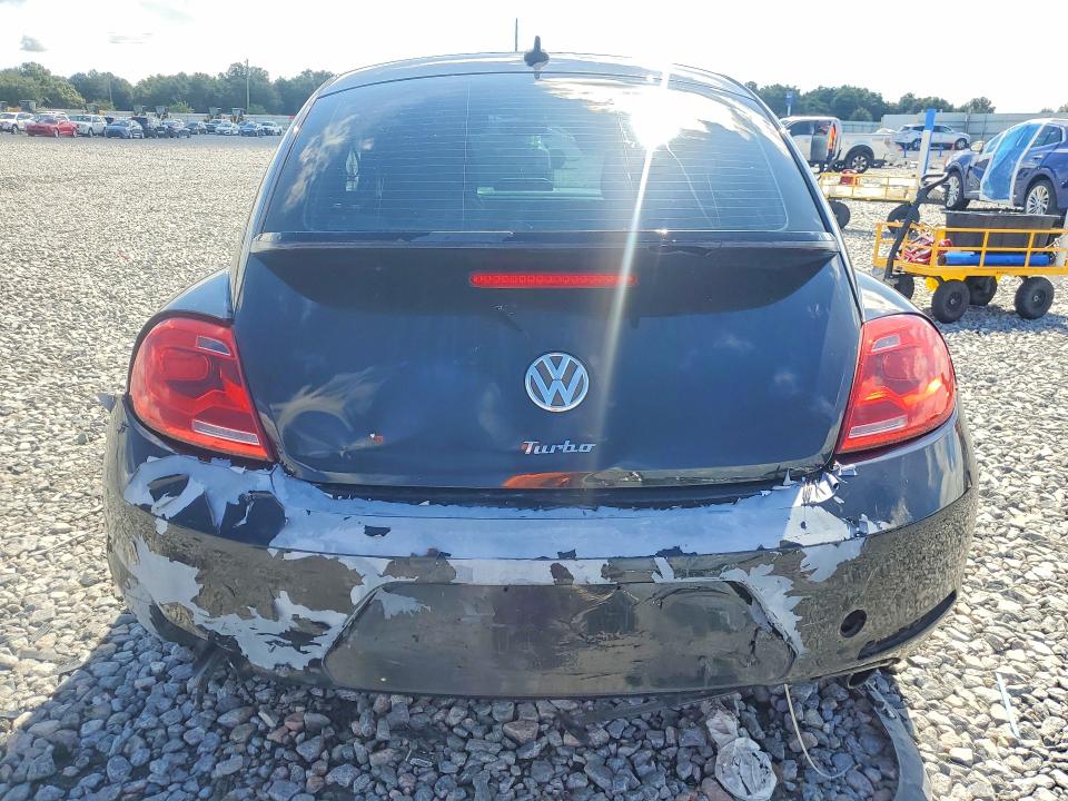 67664896 :رقم المزاد ، 3VWVA7AT0CM661336 vin ، 2012 Volkswagen Beetle مزاد بيع