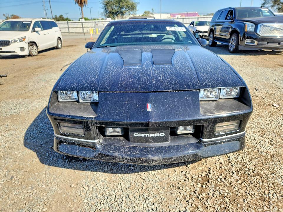 1987 Chevrolet Camaro მანქანა იყიდება აუქციონზე, vin: 1G1FP2181HN170073, აუქციონის ნომერი: 70700016