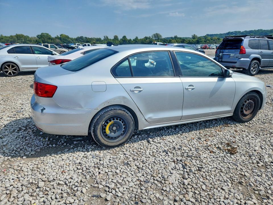 2011 Volkswagen Jetta მანქანა იყიდება აუქციონზე, vin: 3VWDX7AJ4BM303342, აუქციონის ნომერი: 69465096