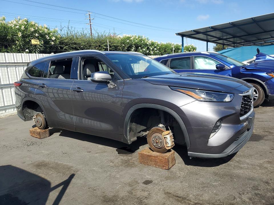 2022 Toyota Highlander Hybrid მანქანა იყიდება აუქციონზე, vin: 5TDGARAH7NS515408, აუქციონის ნომერი: 68997366